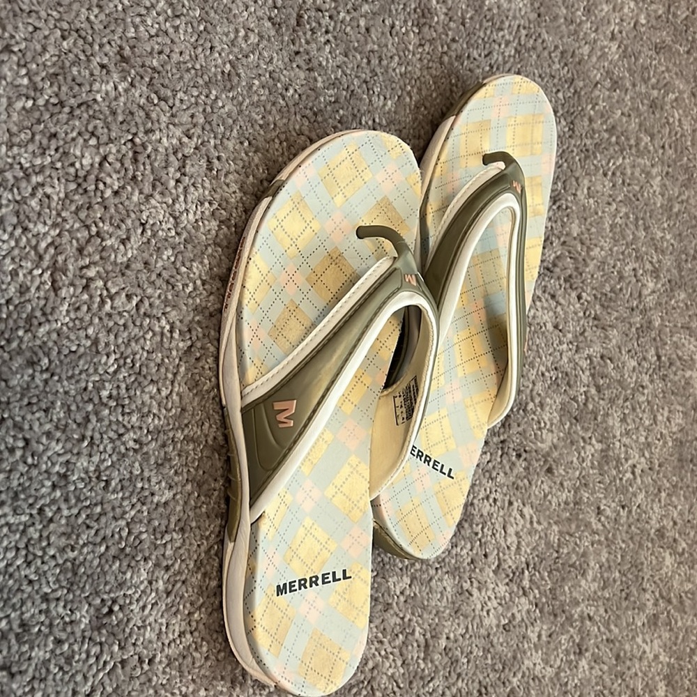 Merrell Flip Flops. Argyle Pattern. Euc. 9. - image 2